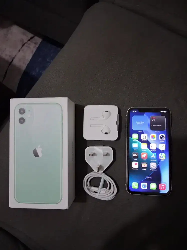 iPhone 11 128 Fullset