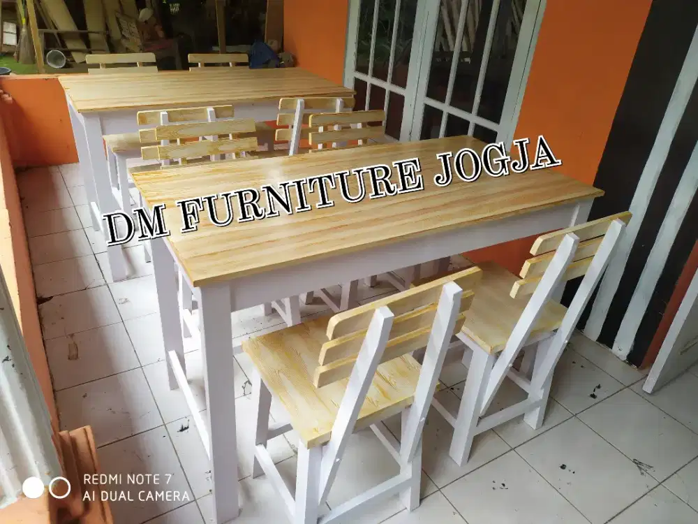 MEJA KURSI MAKAN & RESTO