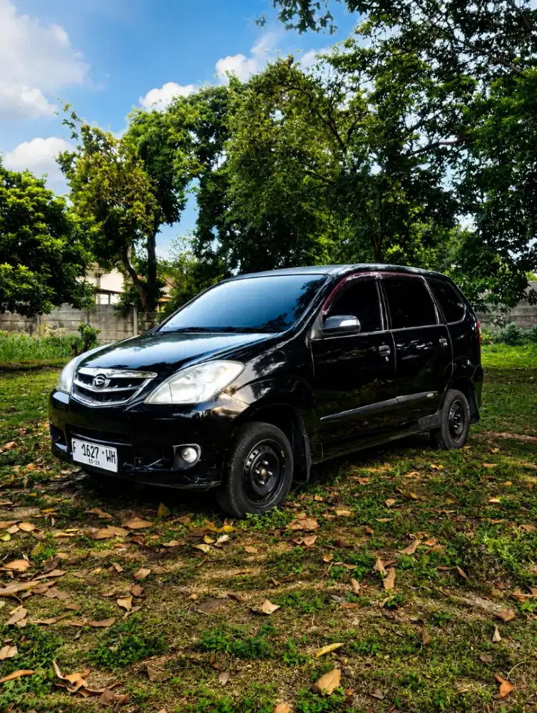 Daihatsu xenia xi 1300cc 2009