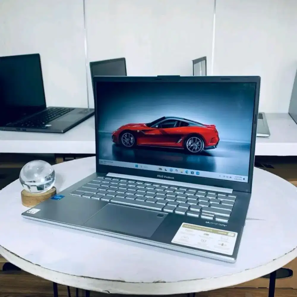 Laptop Asus VivoBook E1404G