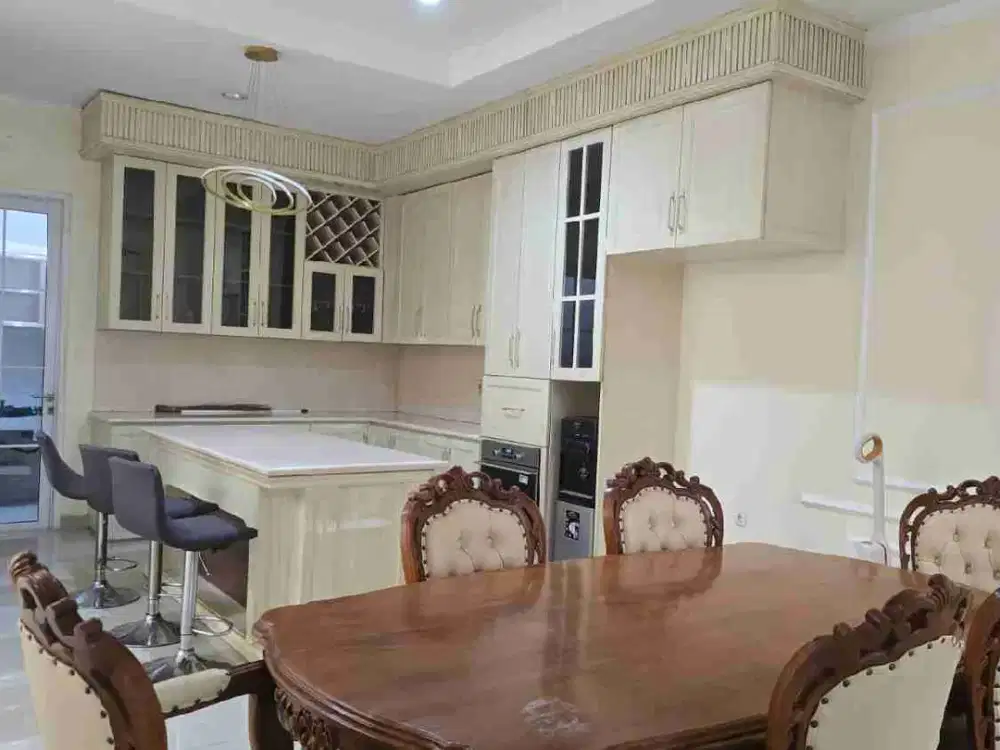 FOR RENT / SEWA Rumah Siap Huni Full Furnished CLUSTER ALICANTE Gading Serpong