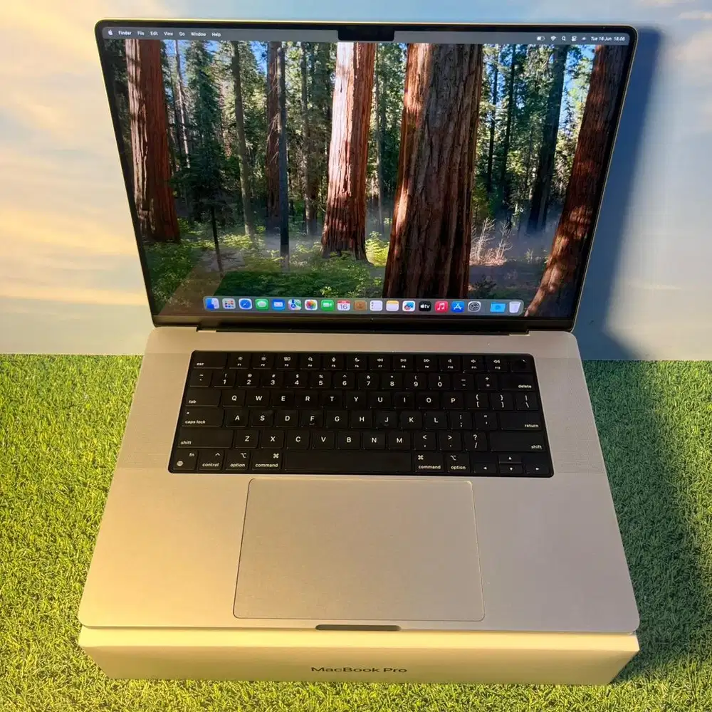 MACBOOK PRO 16/512gb 16inc