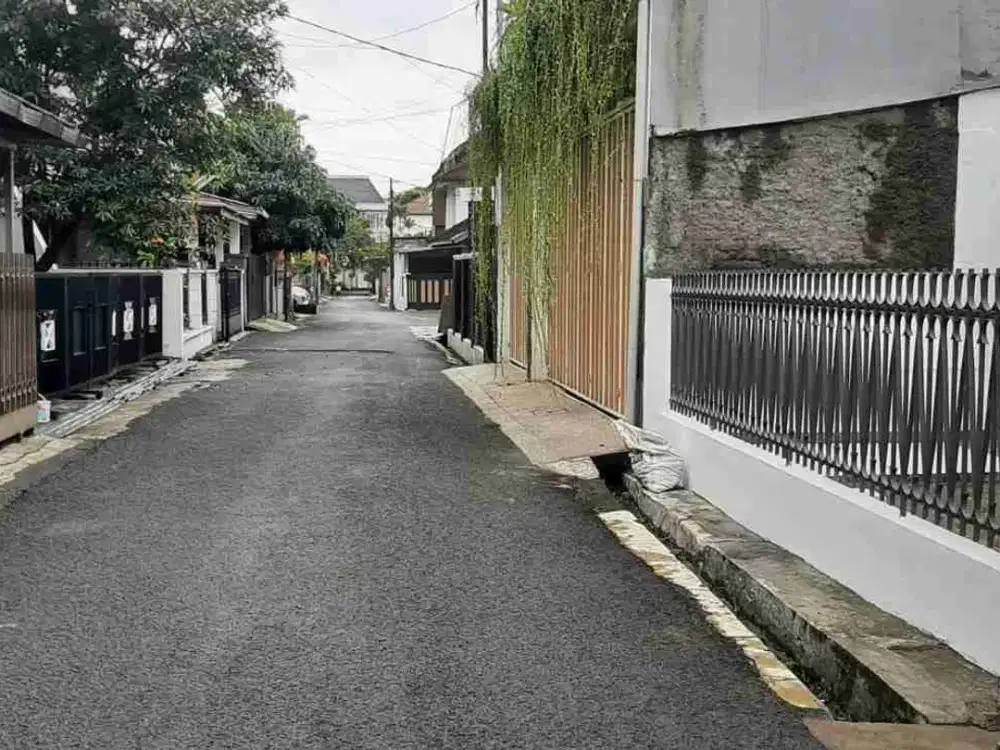 Disewakan untuk kantor dan rumah tinggal di Turangga belakang hotel horison bandung
