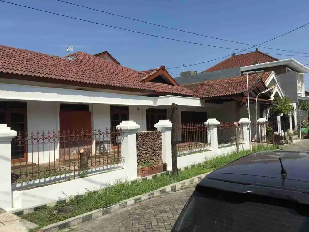 RUMAH SIAP HUNI SEMOLOWARU DEKAT UNTAG ITS UNAIR RAYA MERR MANYAR DHARMHUSADA SURABAYA