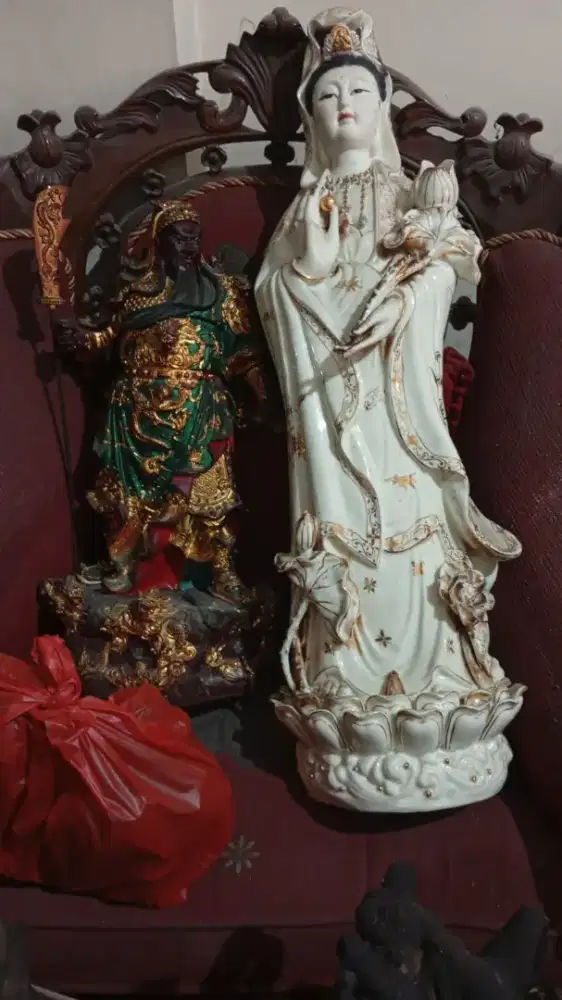 Dewi kwan im. Tinggi kurleb setengah mtr.. Harga 1 jt.