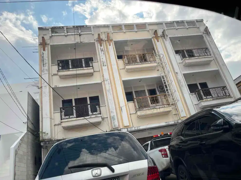 tersedia 3 unit ruko, bisa d sewa per unit  di pusat kota samarinda