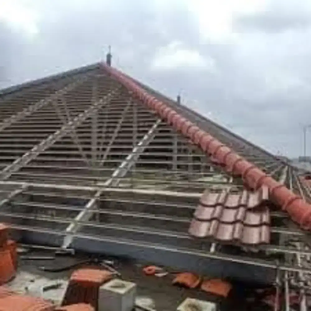 Perbaikan atap bocor renovasi dll