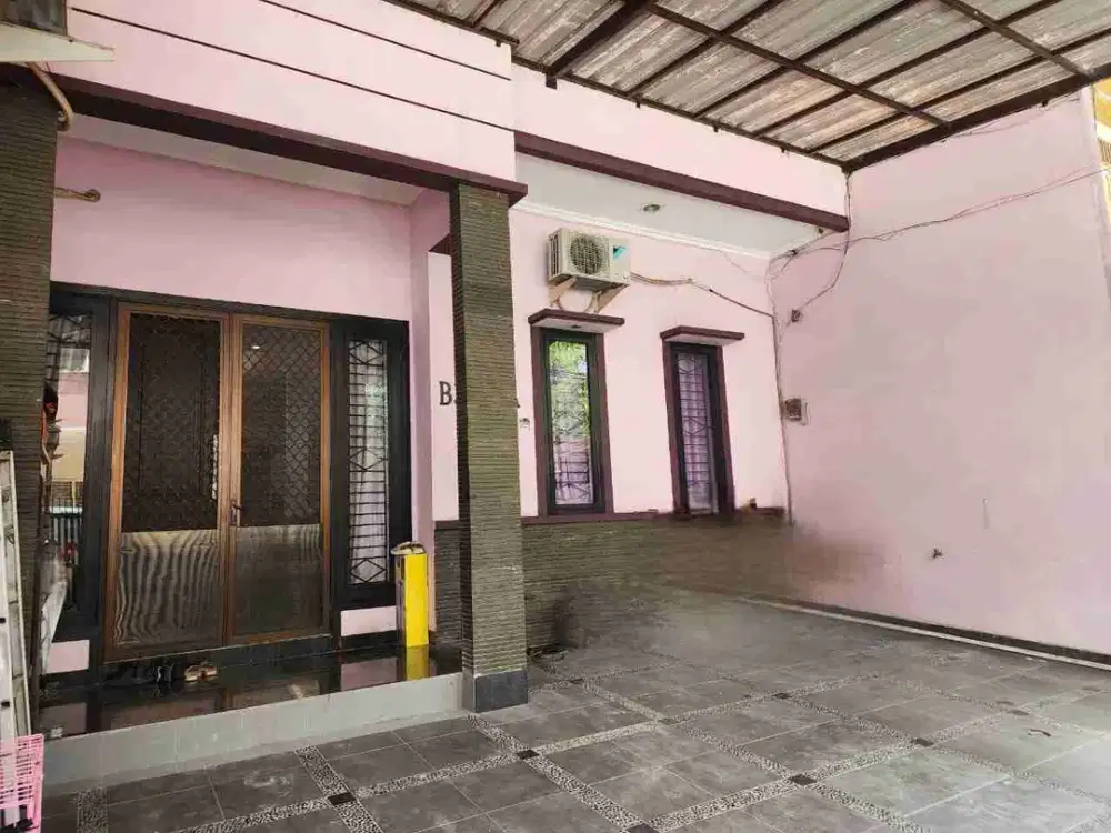 agung barat, dijual rumah bagus 2,5 lantai