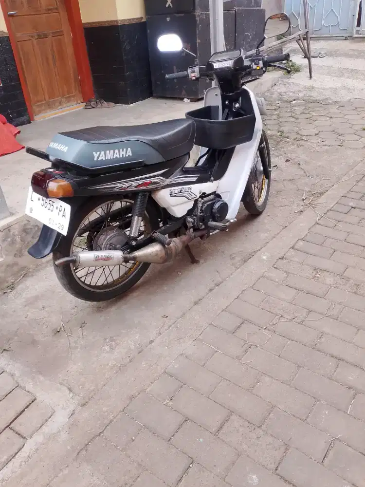 Motor jadul Yamaha alfa