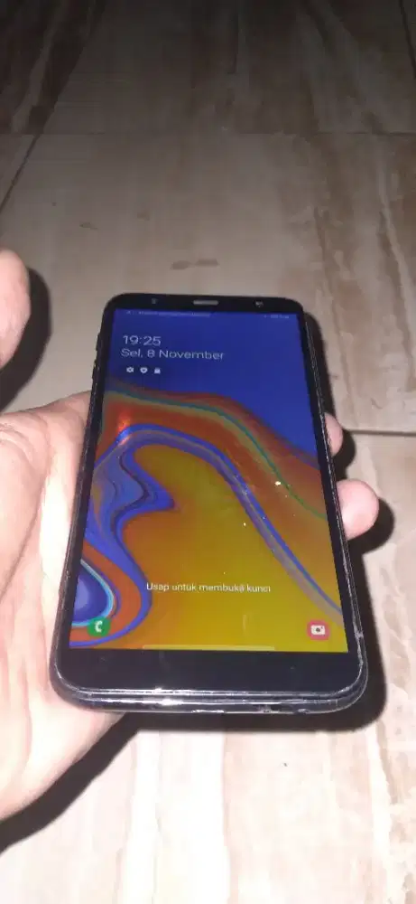 SAMSUNG J6+ RAM 3/32GB ( Siap Pakai )