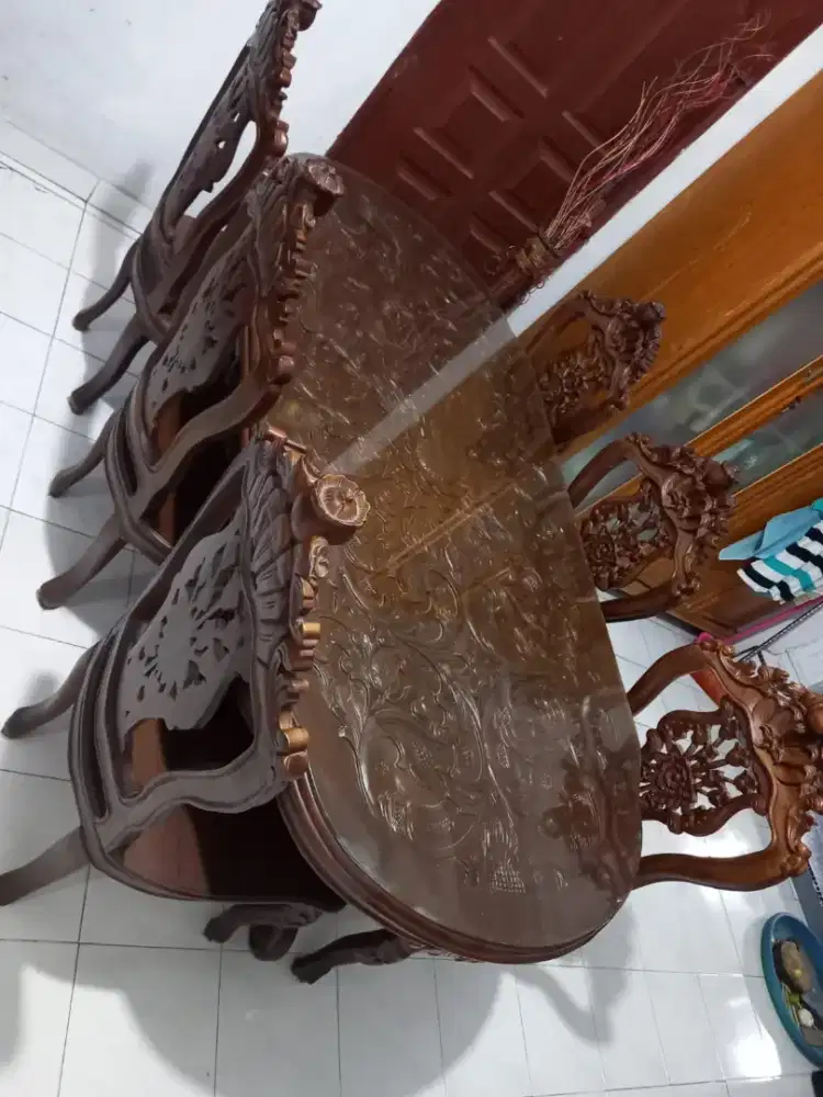 Meja makan sultan jepara full ukir.