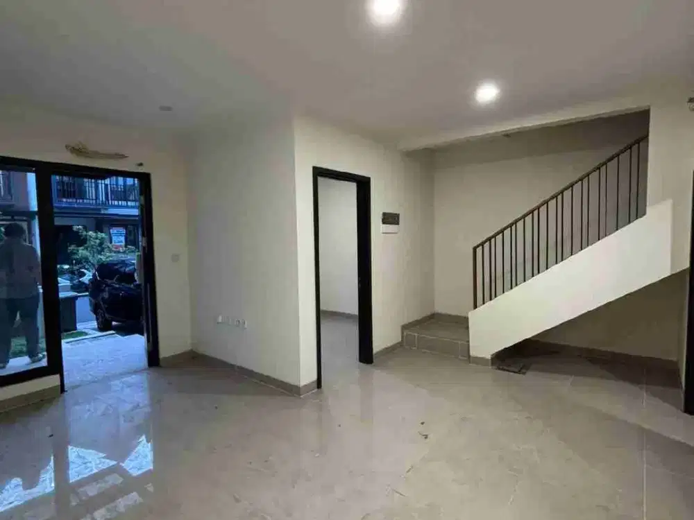 Disewakan Rumah Semi Furnish Cluster Leonora Gading Serpong