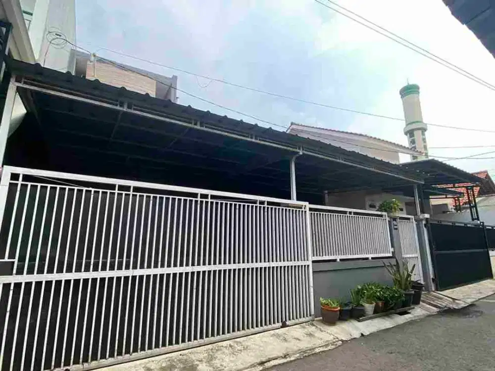 Rumah 2 lantai harga murah