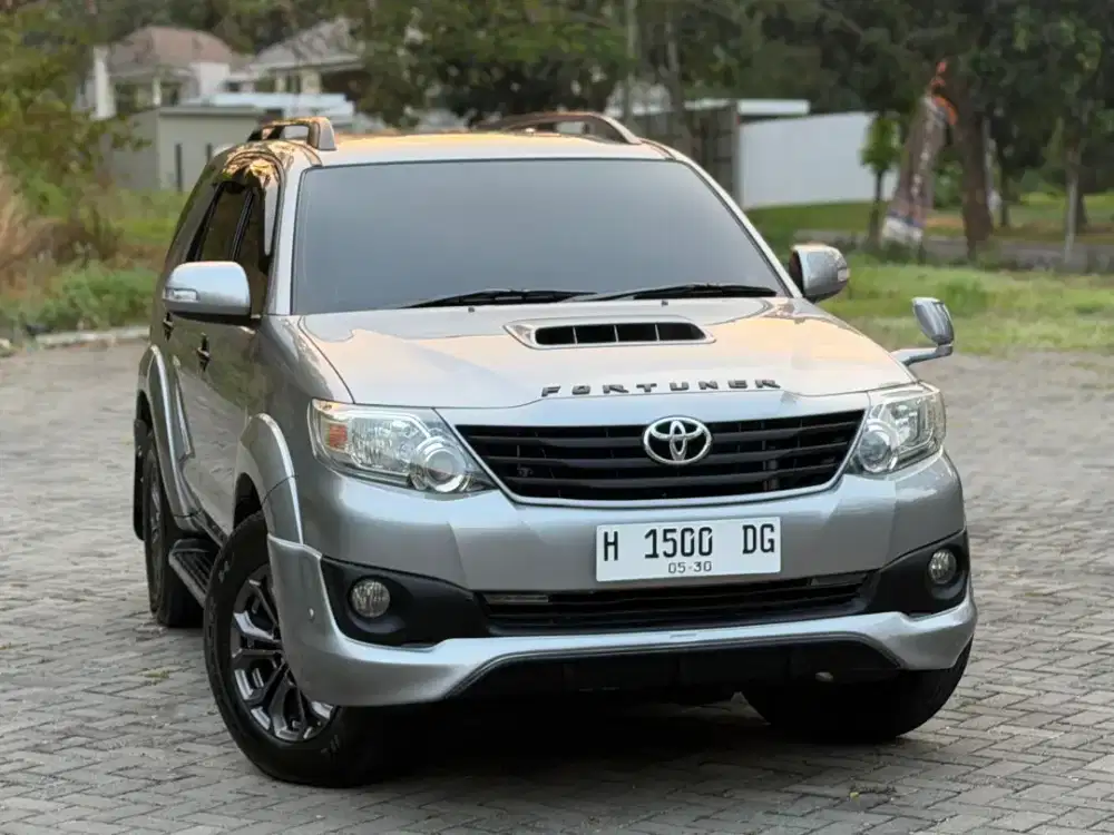 TOYOTA FORTUNER 2.5 G VNT UP TRD 2015 DIESEL MATIC