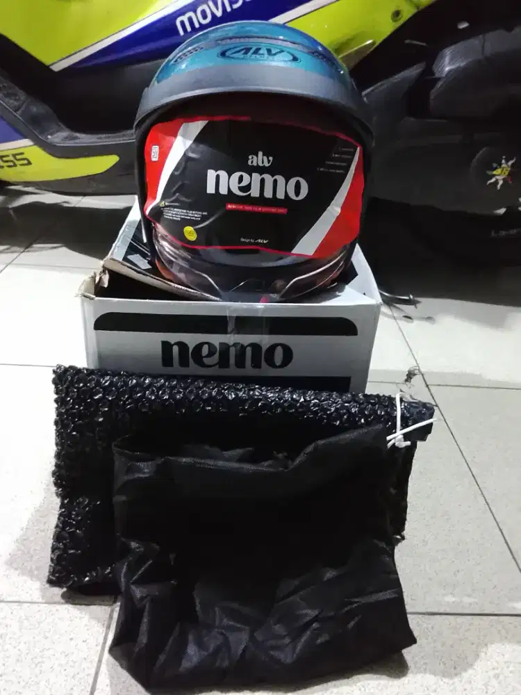 Helm ALV Nemo LIKE NEW