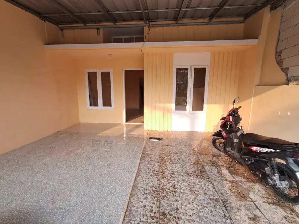 Dijual rumah di claster bumi tessa purwakarta