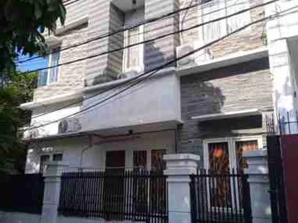 rumah hoek Bintara loka indah