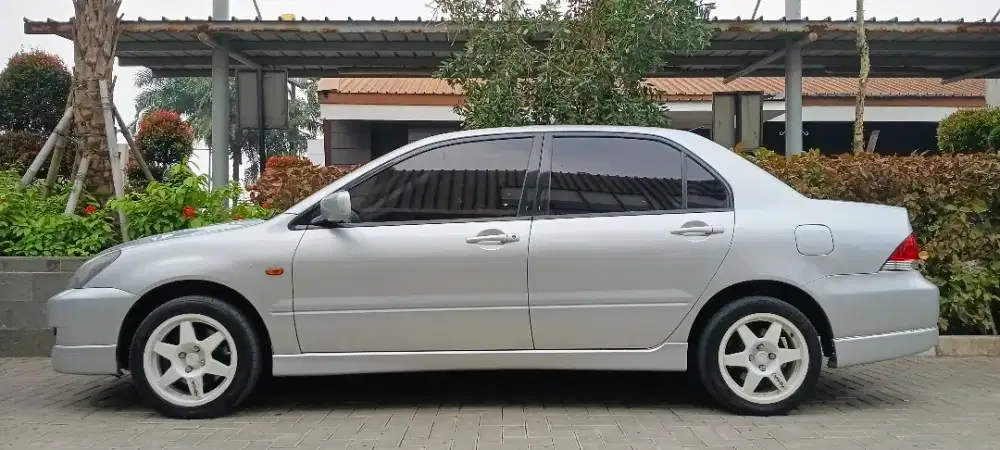 Mitsubishi Lancer Cedia 2012 Bensin