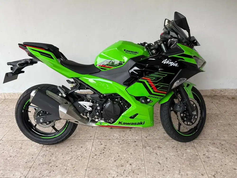Dijual Kawasaki Ninja 250 cc (BU)