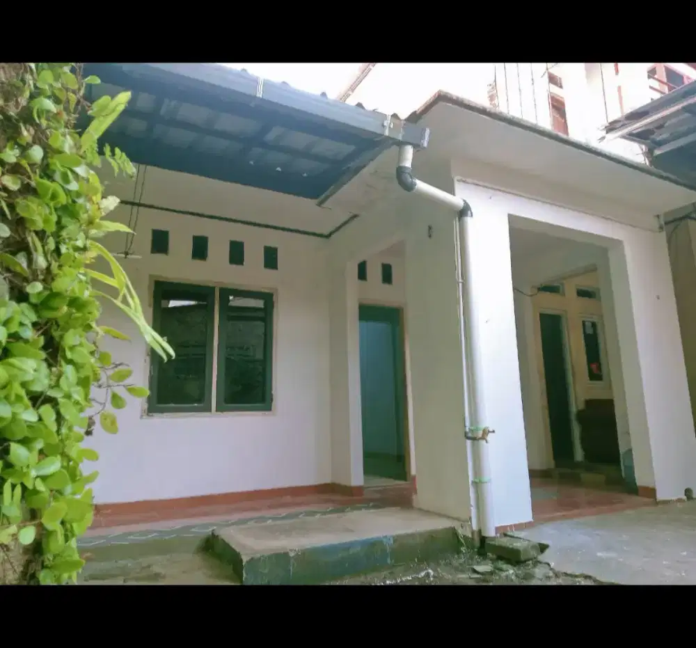 Disewakan rumah strategis