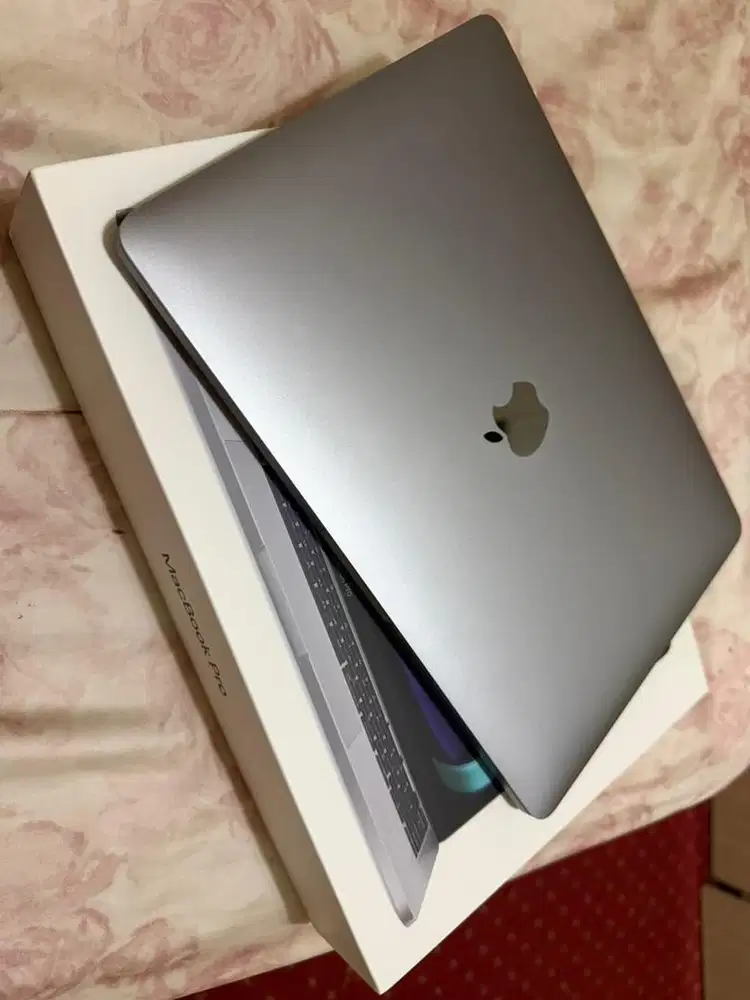 MacBook Pro M1 8/256