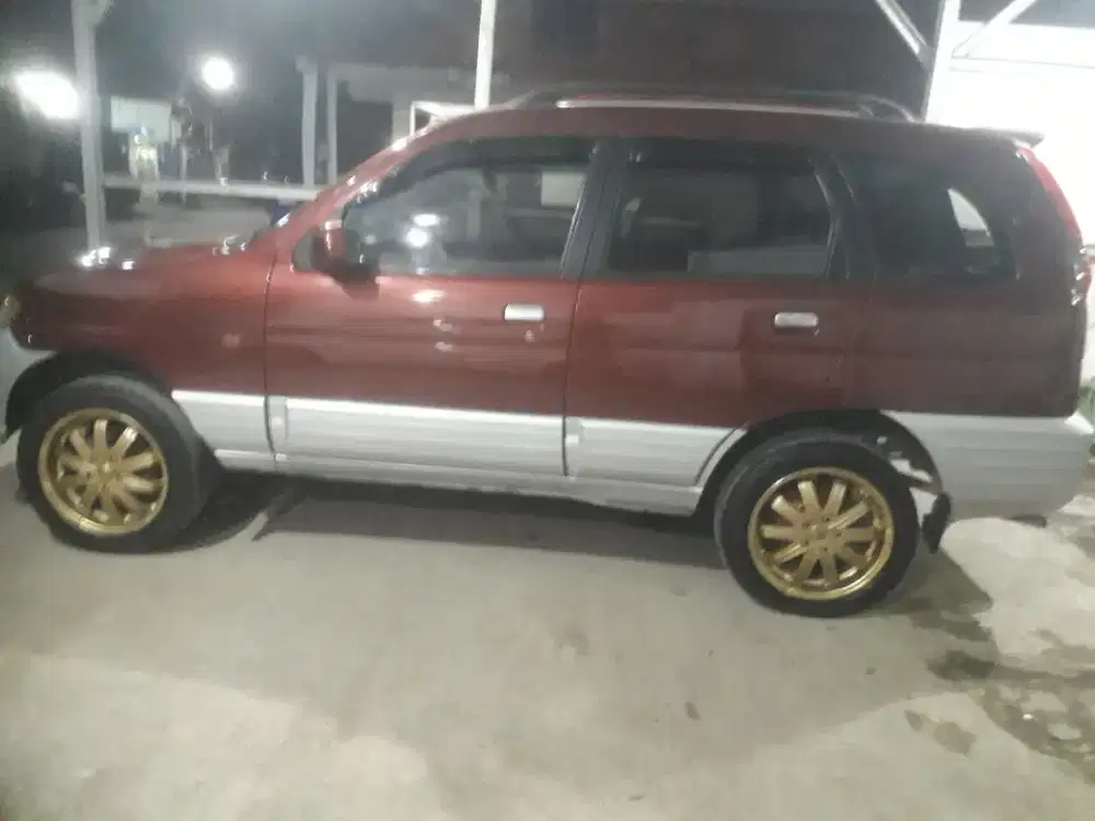 Daihatsu Taruna Efi Csx. 2001 Bagus