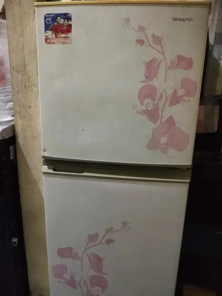 Kulkas sharp 2pintu