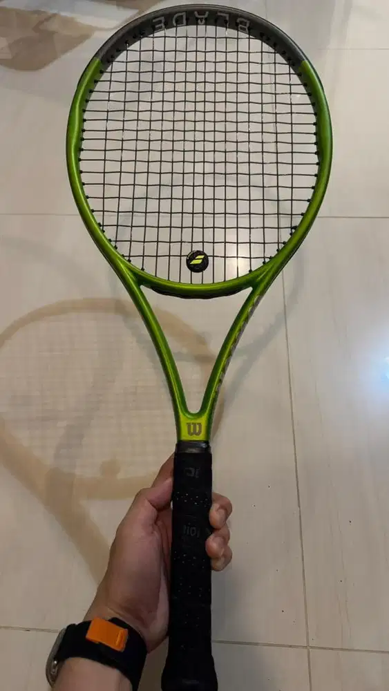 DIJUAL RAKET TENNIS WILSON BLADE FEEL 103