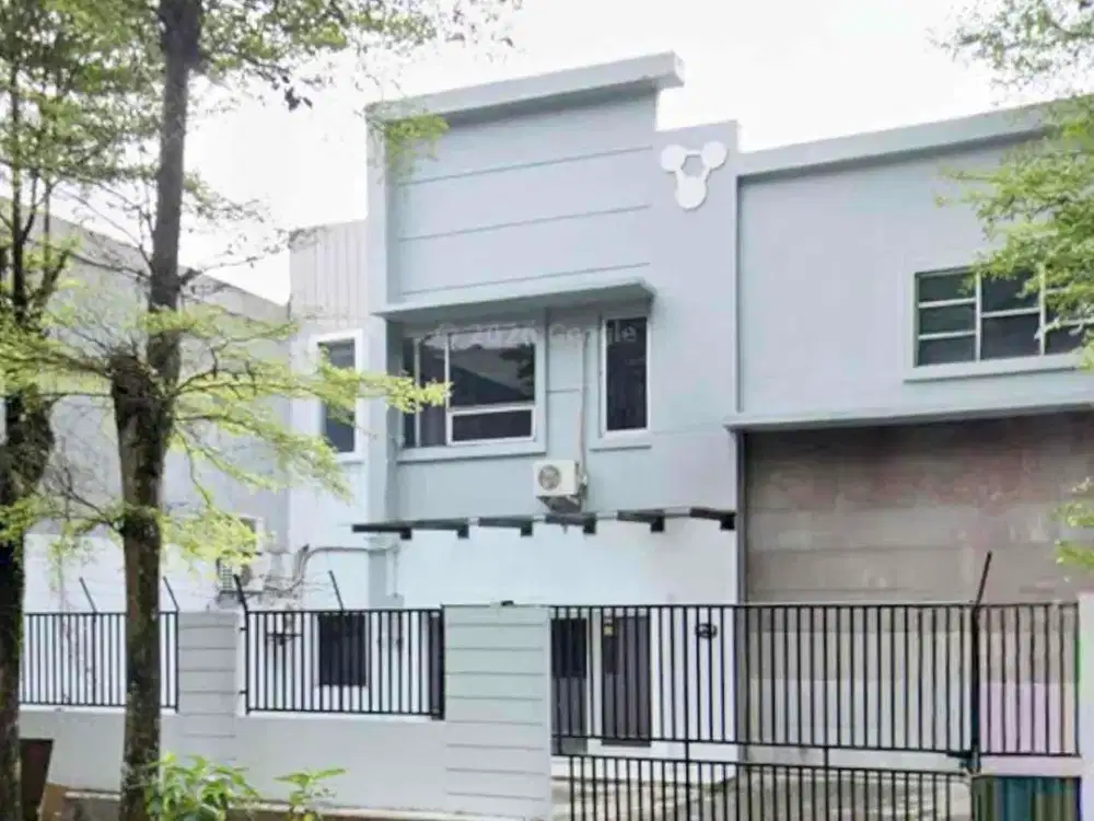 Di sewa gudang taman teko BSD luas 400 m2 lantai epoxy sudah ada office 2 lantai di taman tekno bsd Tangerang