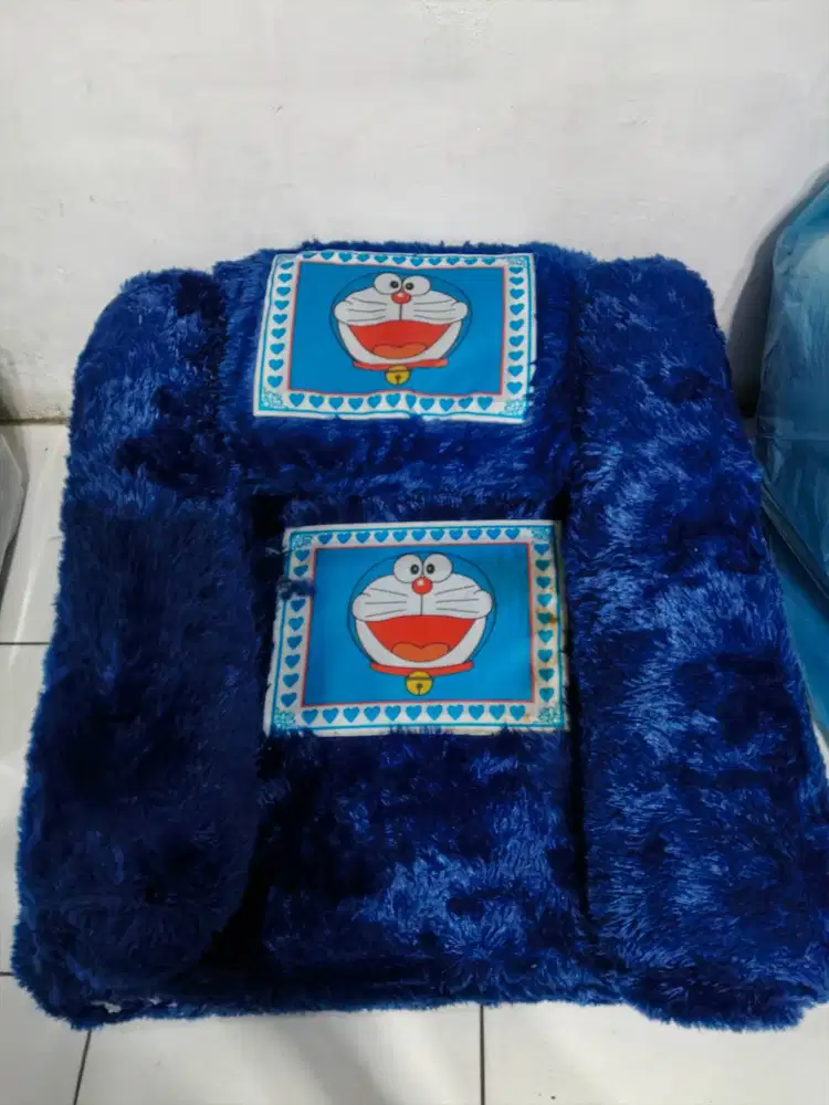 Sofa Bed Warna Biru Gambar Doraemon bulu rasfur