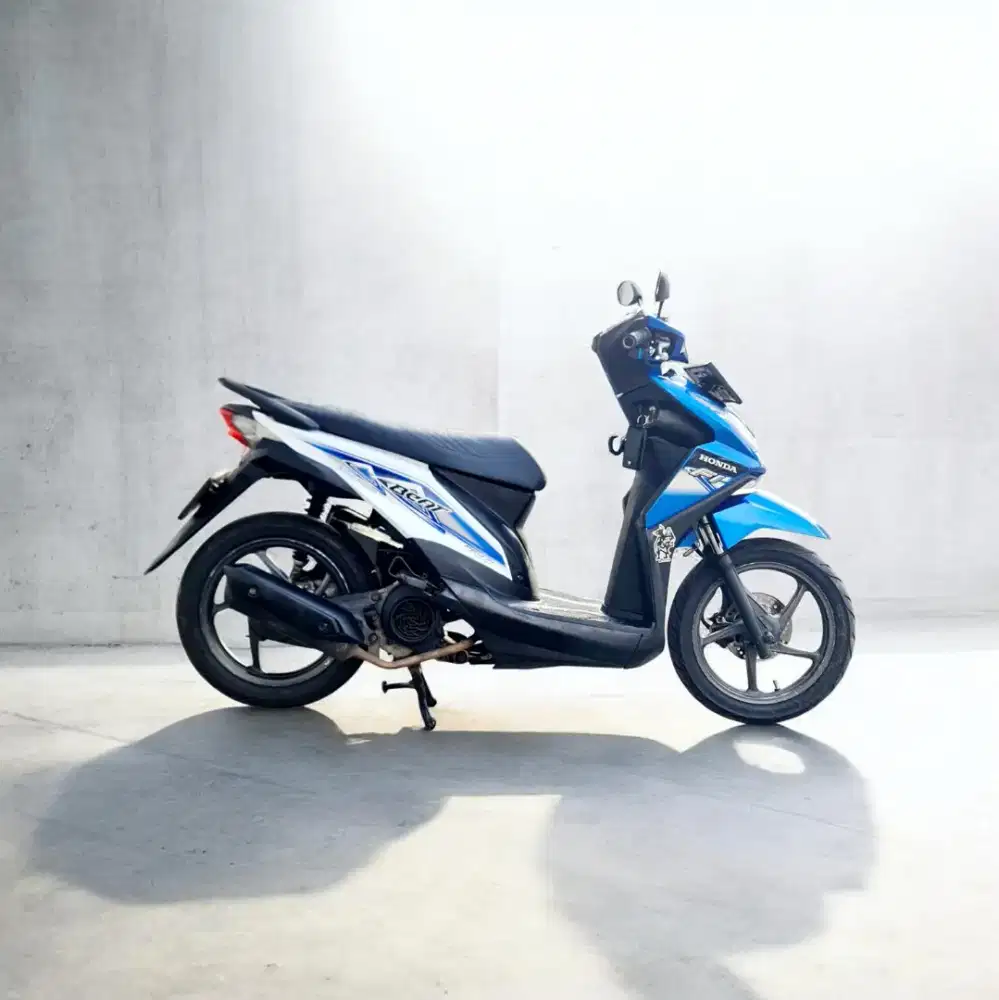 HONDA Beat fi 2013 injeksi Surat lengkap pajak hidup