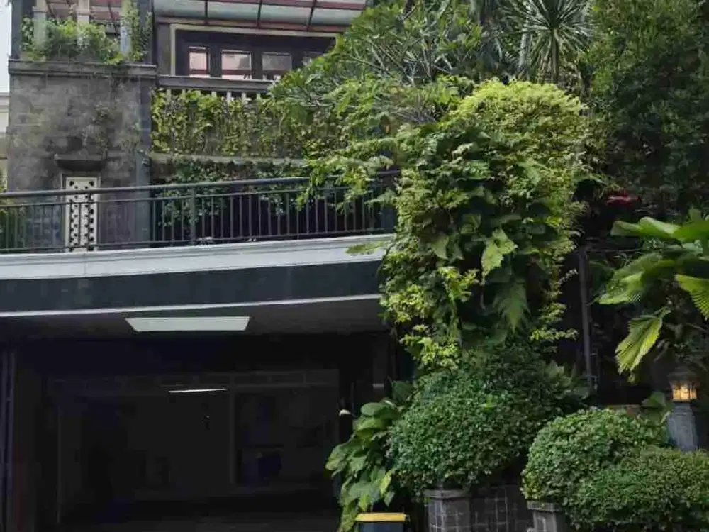Rumah Furnish rapi siap huni di Pondok indah