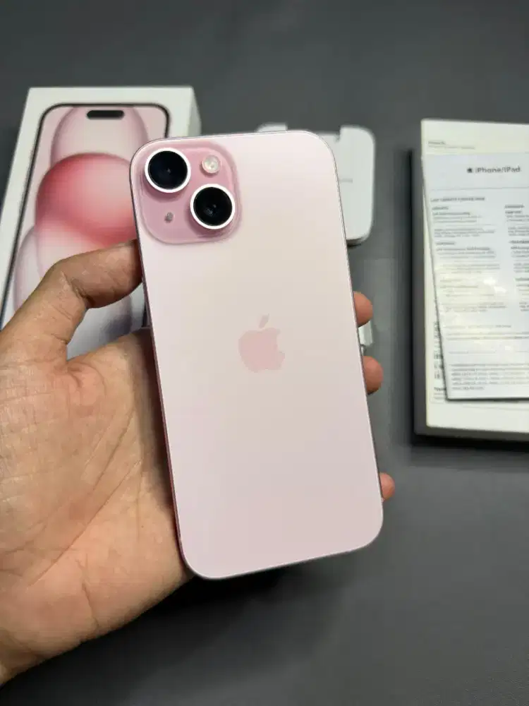iPhone 15 128Gb CC:1 Garansi Resmi iBox Samapai Juni 2027