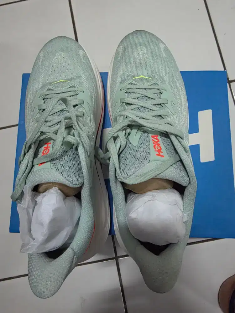Hoka clifton 10 ori ukuran 42,5