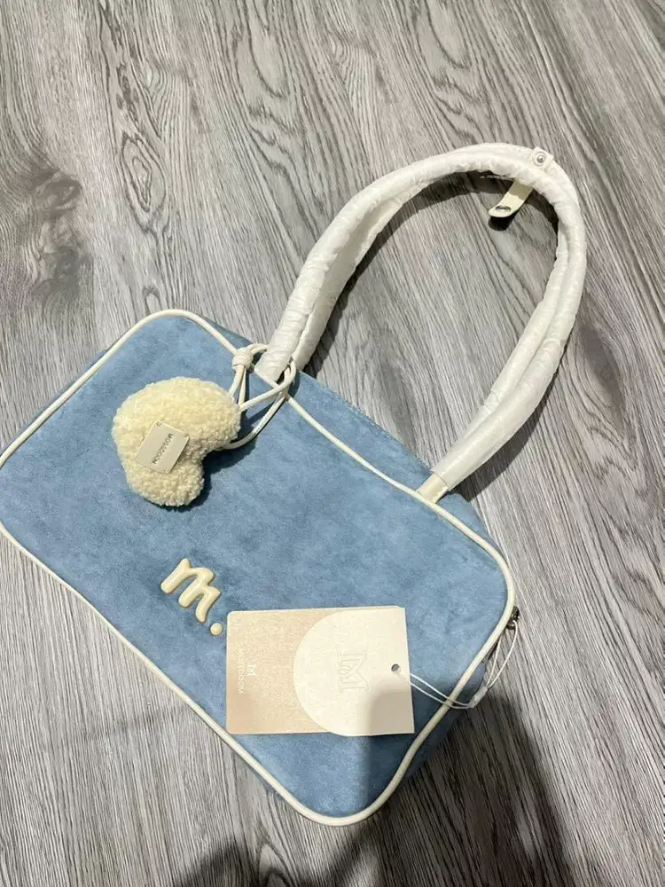TAS MOSSDOM NEW BLUE SUEDE !