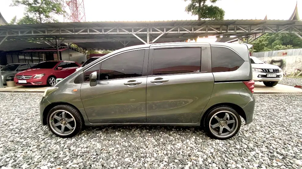 Honda Freed 2009