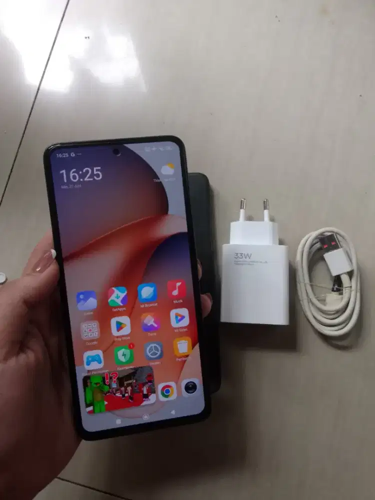 Redmi noye 13 4g 8+4/256, BACA DESKRIPSI.