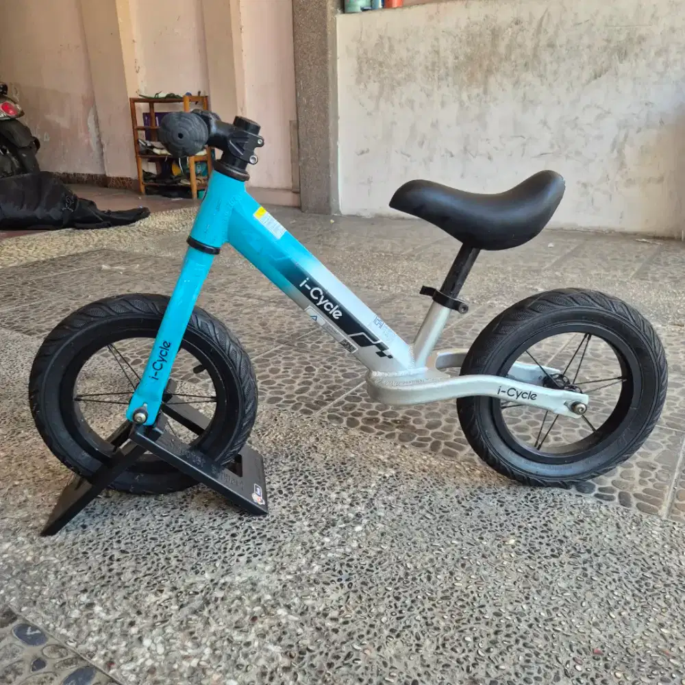 PRELOVED PUSH BIKE I-CYCLE