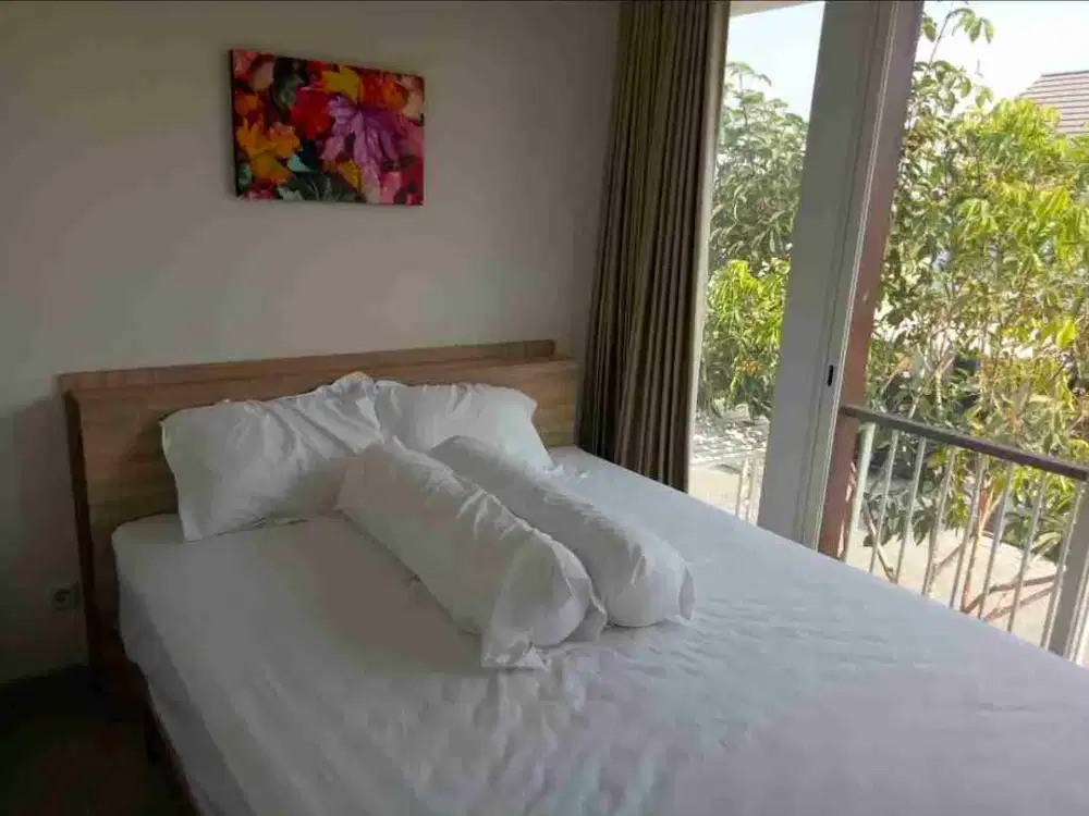 Di Sewakan Rumah di perumahan GRAND HARVEST - Wiyung (Semi Furnish)