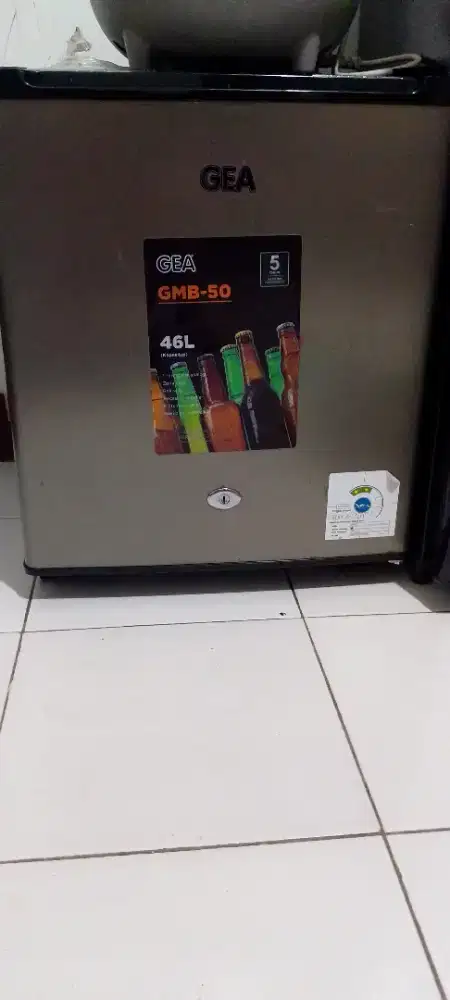 Jual kulkas Mini Bar masih terawat