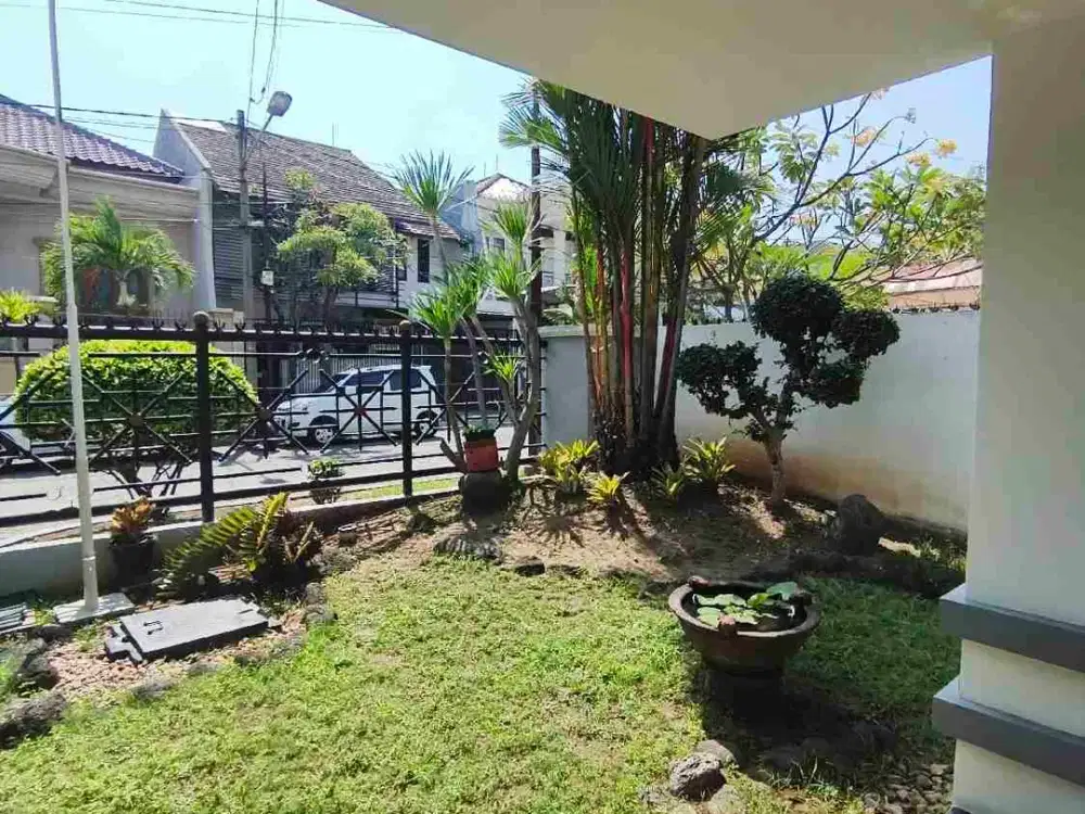 Dijual Rumah Araya Galaxy Bumi Permai ,Surabaya Full Furnish siap huni