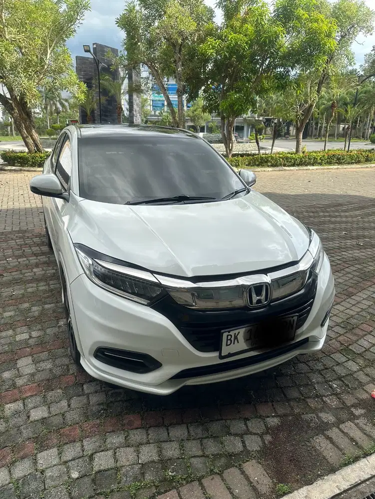 Hrv prestige 1.8 putih