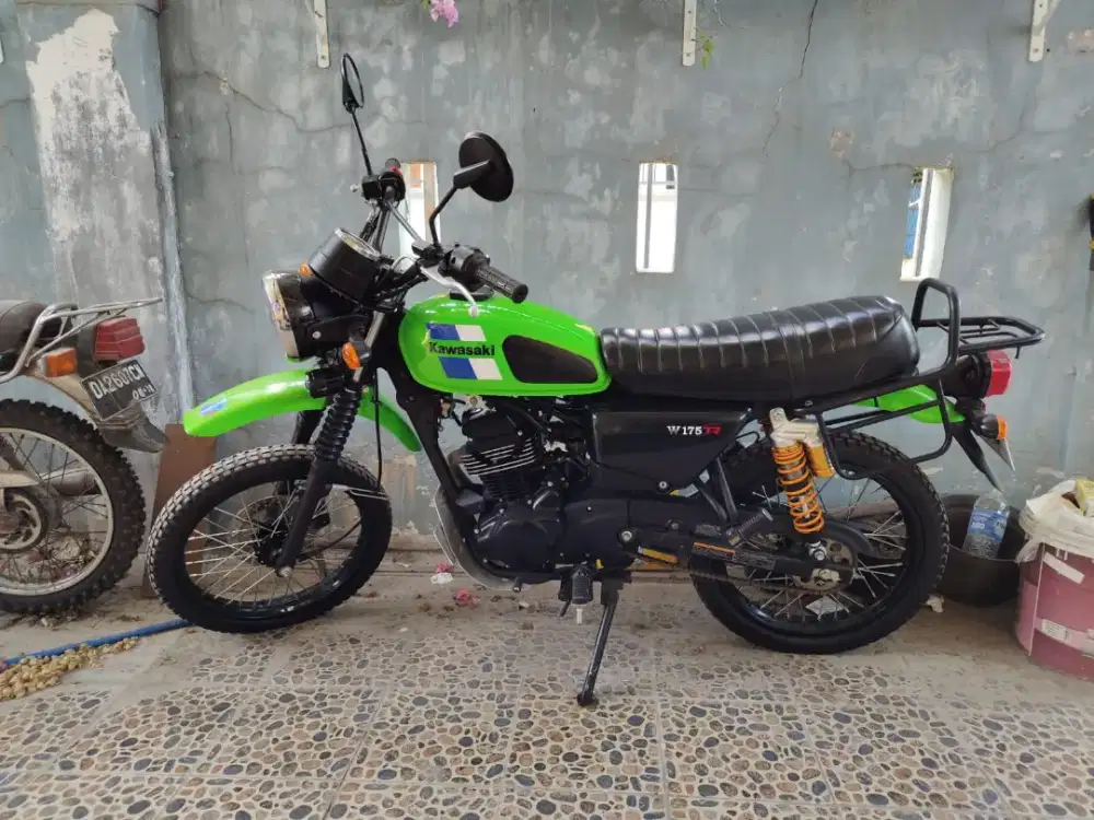 Kawasaki w175tr