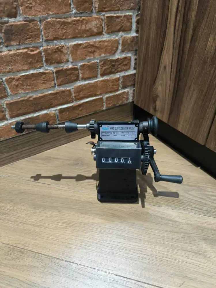 Mesin Gulung Kawat Dinamo Model Angka Trafo Manual Bobbin