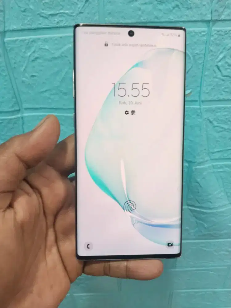 Samsung S10 Plus 256GB SEIN lengkap