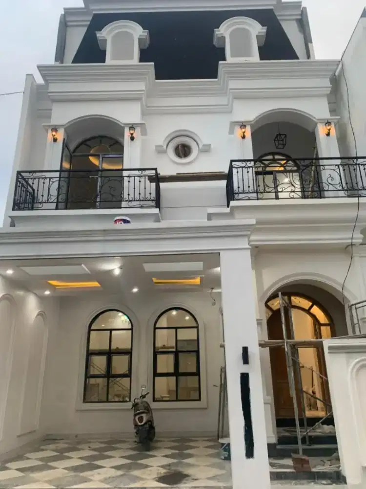 Rumah Cantik American Classic Sulfat Malang