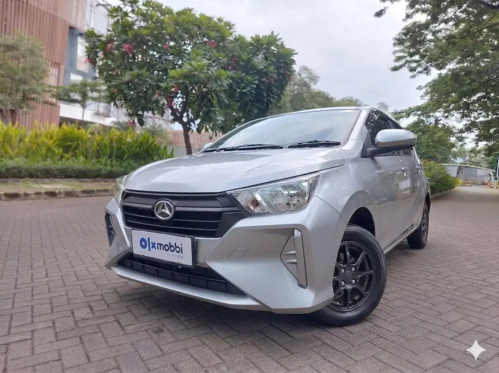 TDP 1 JUTA Daihatsu Ayla 1.0 M Bensin-MT 2023 Silver CVDKD
