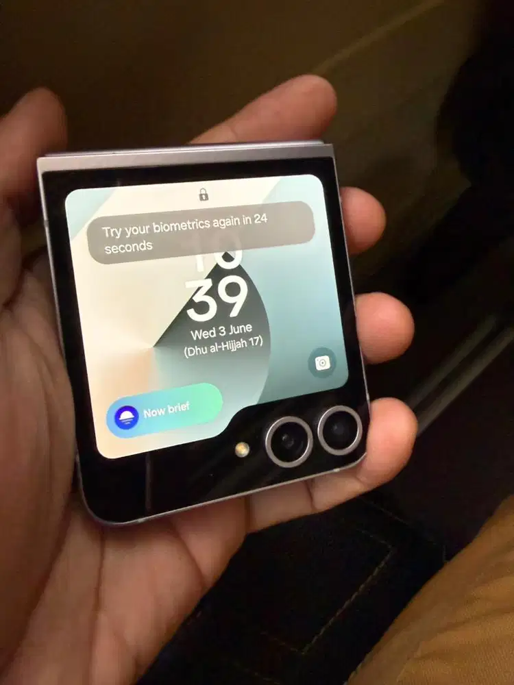 Samsung galaxy flip 6