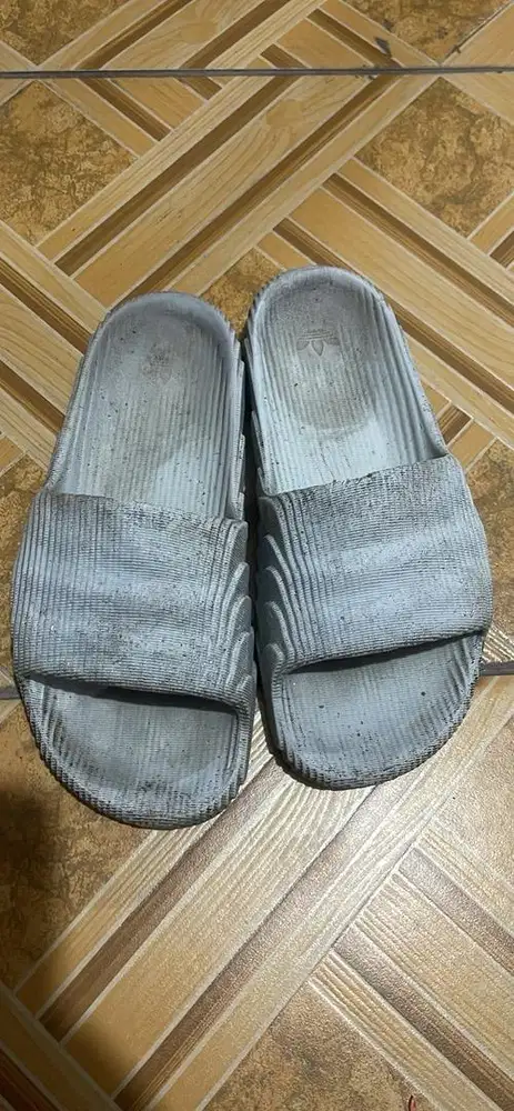 Sandal adidas adilete