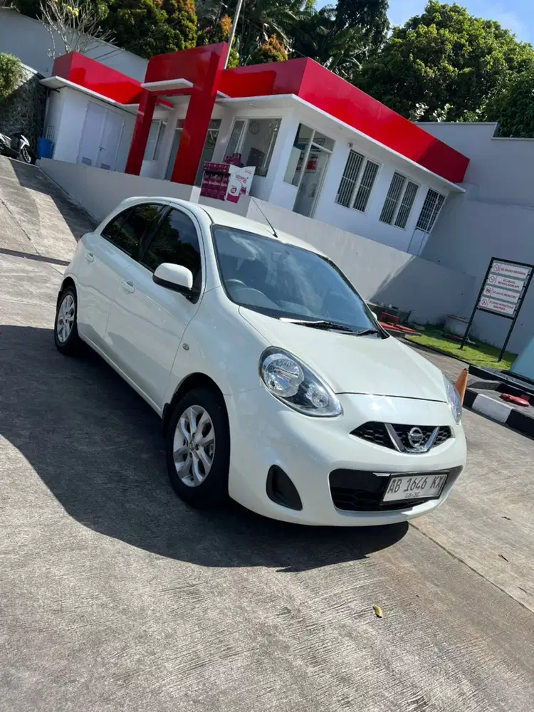Nissan March 2015 Bensin